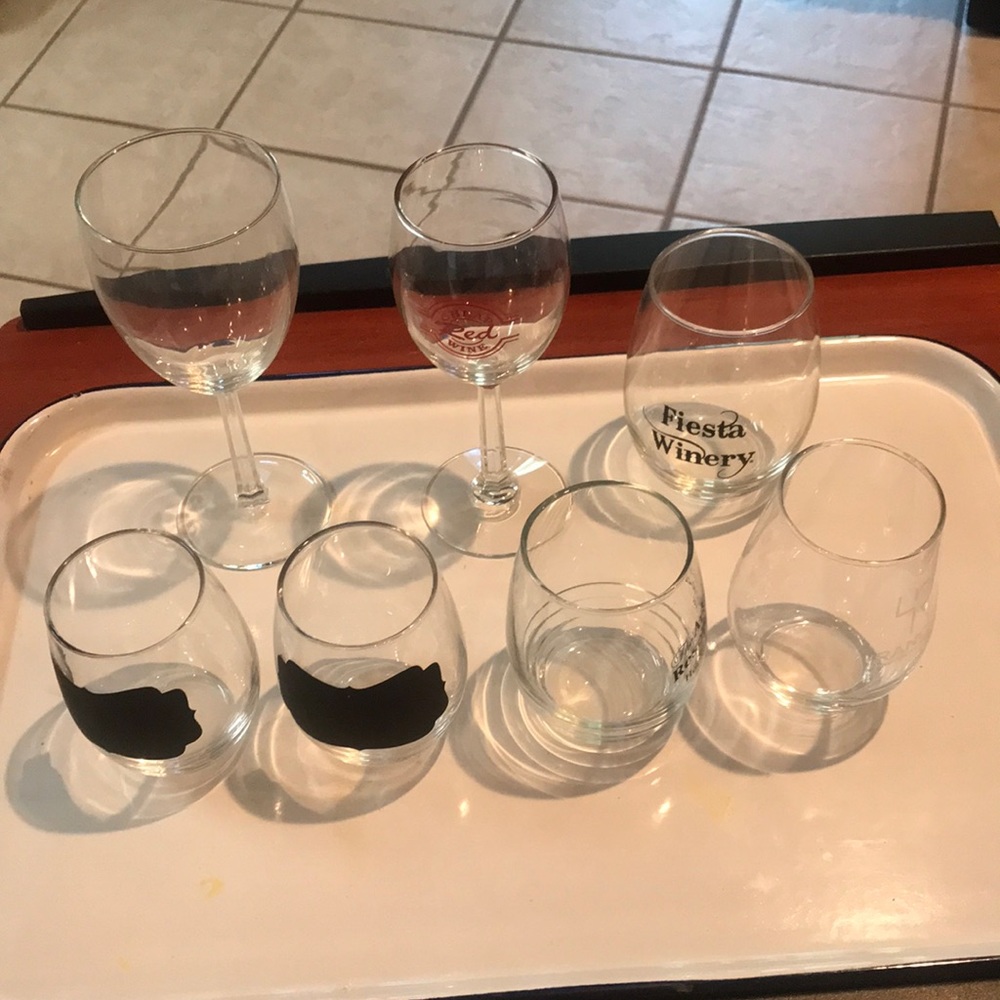 Wine Glasses Bundle of Wine Glasses Vino